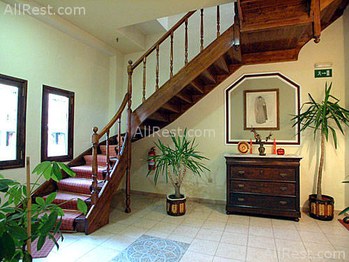 Neli Studios Hotel 5